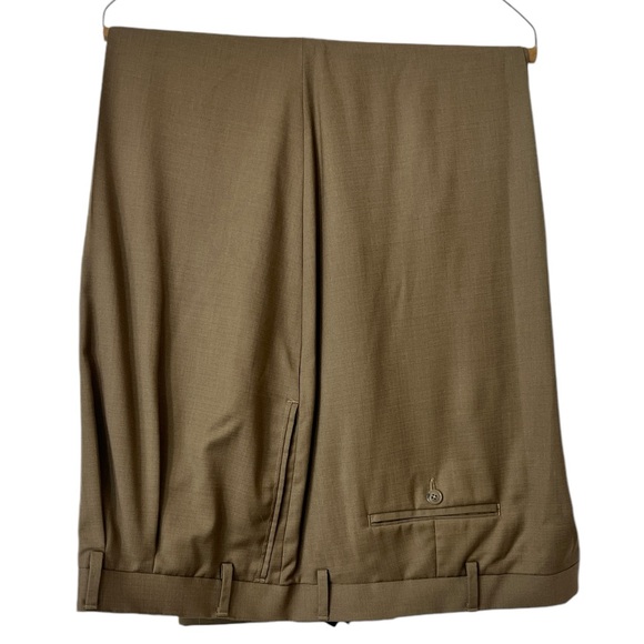 Round tree & Yorke Mens Dress Casual Pant Travel Smart Mens Dress Slacks. - Picture 1 of 11